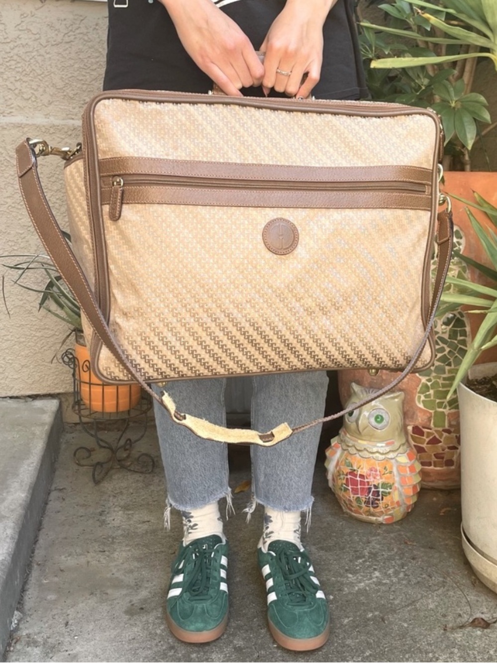 Vintage 70’s tan/gold Gucci canvas/leather travel bag - Picture 5 of 16